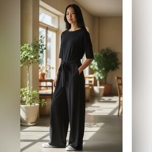 Women’s Black Jumpsuit. SZ XL